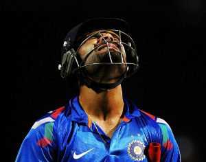 بھارت ویراٹ کوہلی کی کپتانی میں دونوں اہم مقابلوں میں شکست کھا کر ایشیا کپ سے باہر ہوا (تصویر: Getty Images)