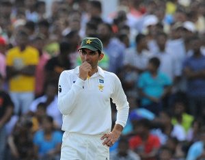 کپتان کو بھی اس کلین سویپ پر کوئی شرمندگی نہیں کیونکہ انگلینڈ کو ان کے گھر میں ہرانے والے سری لنکا سے شکست کھانا شاید ان کے لیے’’اعزاز‘‘ کی بات ہے (تصویر: AFP)