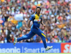 سری لنکا کے لیے آج خوشی کا دن تھا، عالمی کپ کی تیاریوں کے سلسلے میں پاکستان سے سیریز جیتنا بہت اہم تھا (تصویر: AFP) 