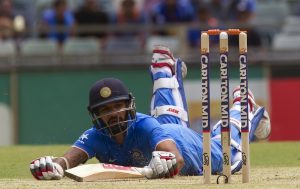 بلے بازی کے لیے سازگار گھریلو وکٹوں پر کھیلنے کے بعد جب بھارتی کھلاڑی بیرون ملک پہنچتے ہیں تو نامانوس ماحول پاکر ناکام ہوجاتے ہیں (تصویر: Getty Images) 