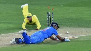 372 رنز کا تعاقب بھارت کے بس کی بات ہی نہ تھی، محض شکست کا مارجن کم کرنے کی کوششیں کی گئیں (تصویر: AFP) 